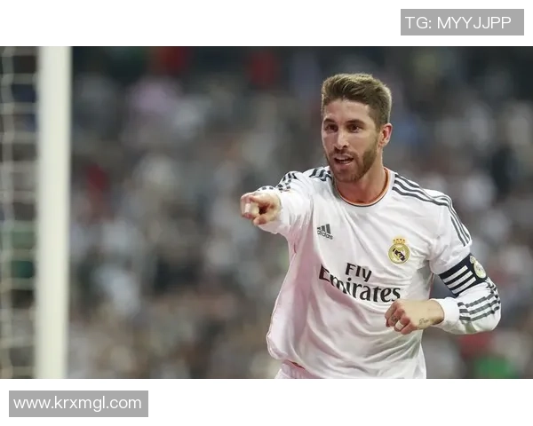 足球球星高清帅照大合集展现巅峰风采引领绿茵场上的时尚潮流 足球球星高清帅照大合集展现巅峰风采引领绿茵场上的时尚潮流